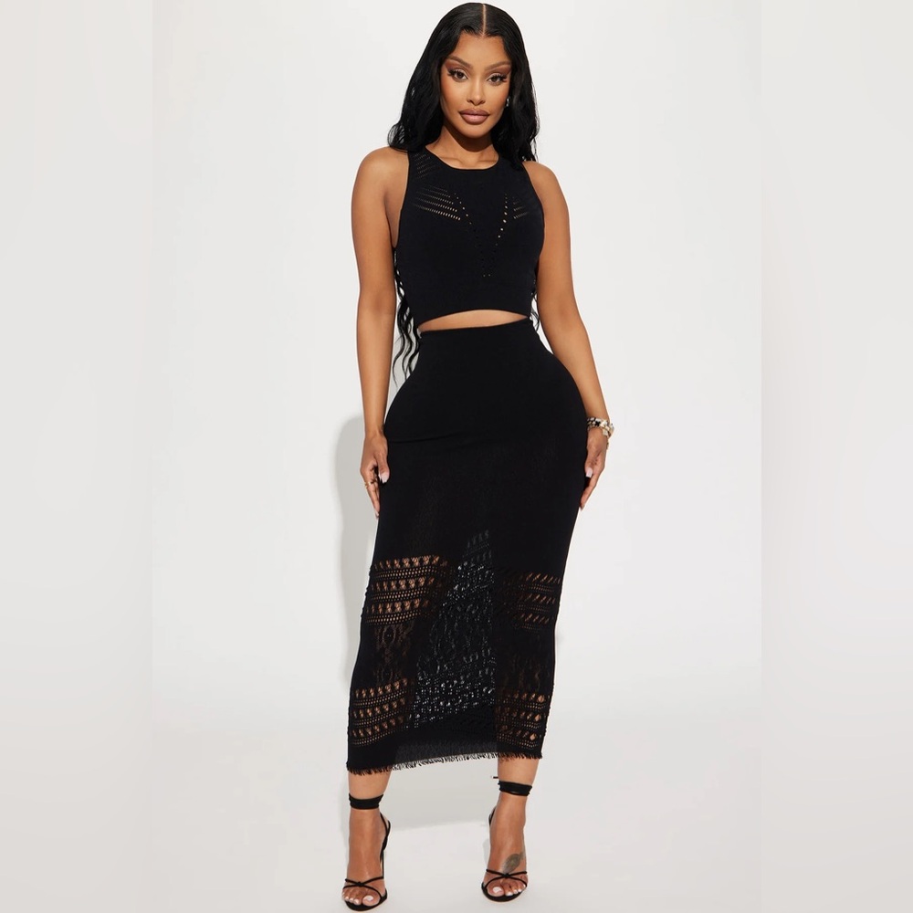 Fashion Nova Black Cropped 2 pc skirt set S/M matching set